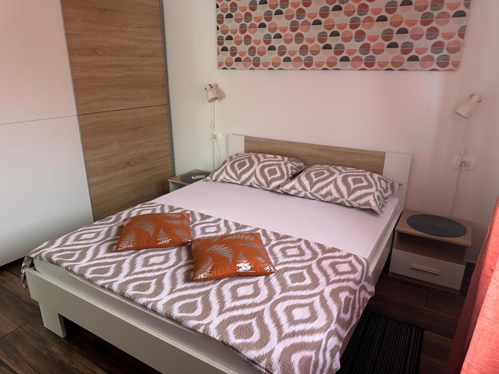 Apartments Harmony Hills Pula Bagian luar foto