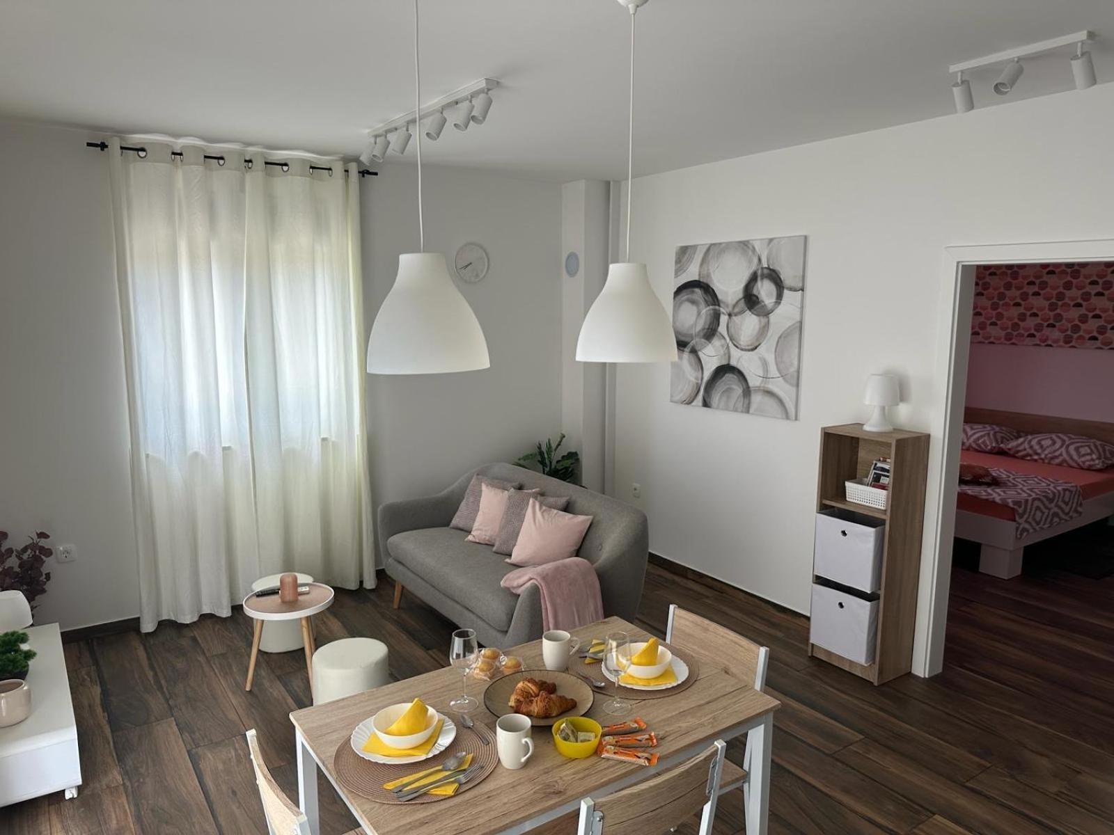 Apartments Harmony Hills Pula Bagian luar foto
