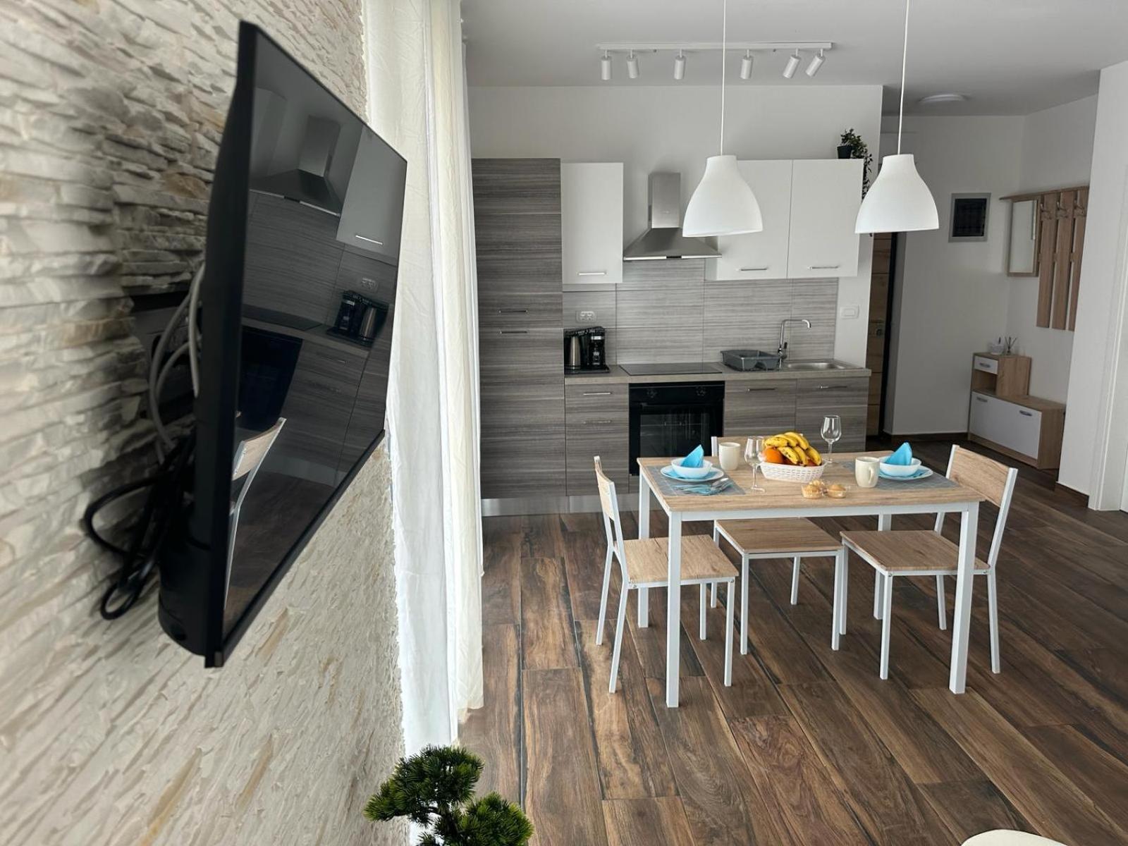 Apartments Harmony Hills Pula Bagian luar foto