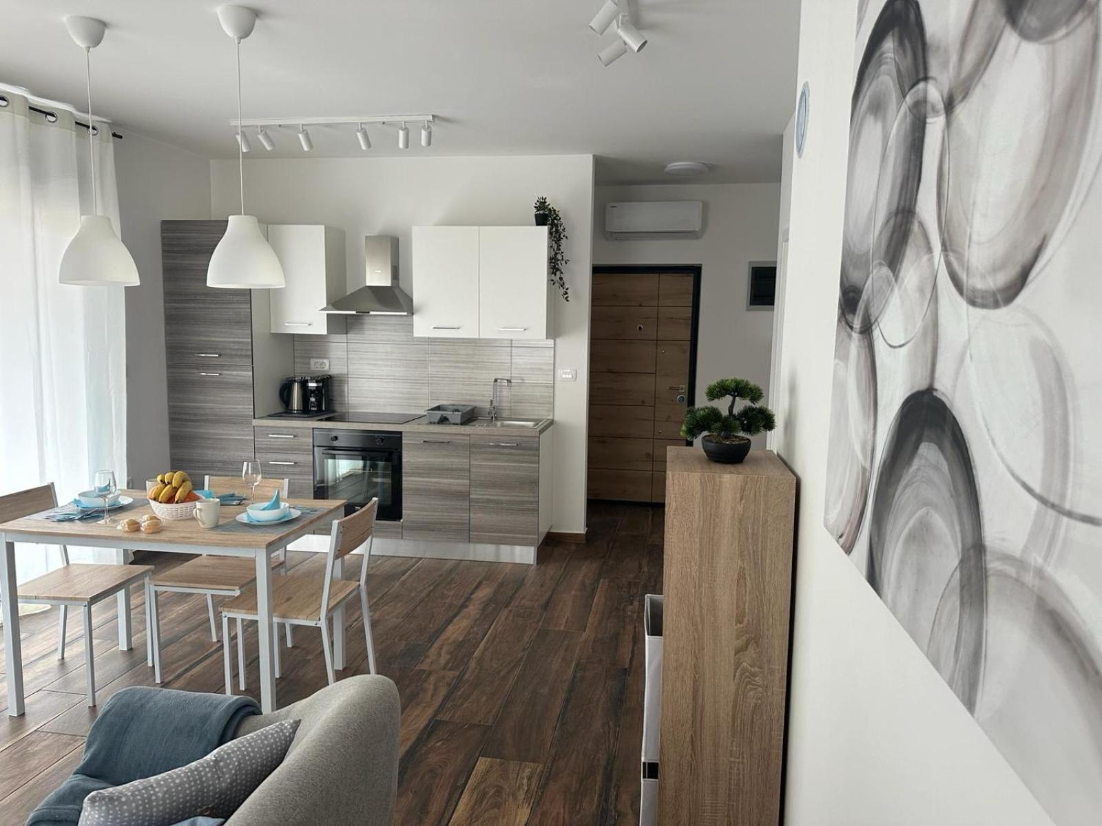 Apartments Harmony Hills Pula Bagian luar foto